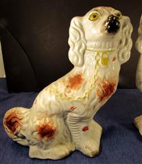 ANTIQUE PAIR OF 19TH CENTURY STAFFORDSHIRE WHITE & RED SPANIELS 13